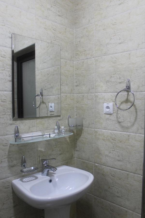 Taxtapul Hotel Ташкент Екстериор снимка